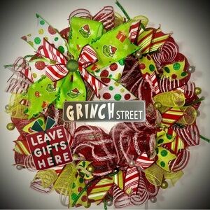 Grinch Christmas wreath XL 22 inch handmade grinch decorations Whoville